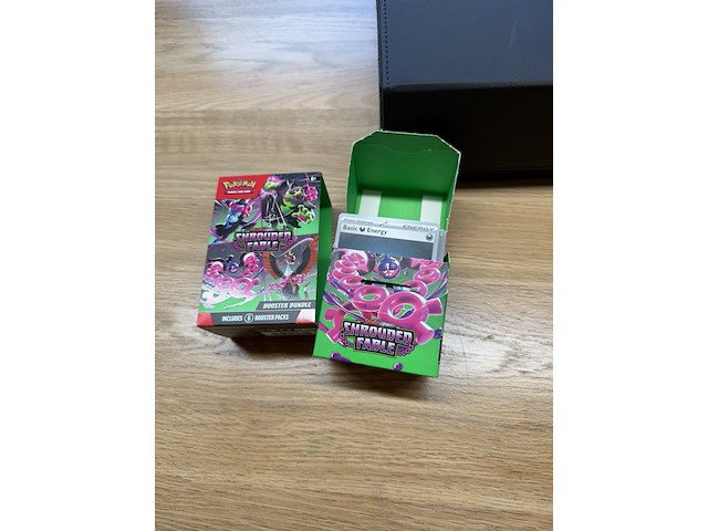 Partij pokémon kaarten, sword & shield / scarlet & violet, (+/- 2500 stuks) - afbeelding 16 van  16