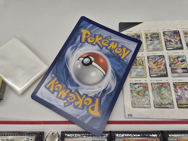 Partij pokémon tcg met o.a. vintage kaarten & team rocket’s mewtwo ex - afbeelding 2 van  27
