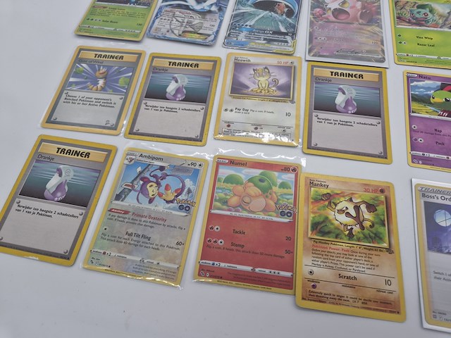 Partij pokémon verzamelkaarten bestaande uit kaarten uit diverse series (o.a. vintage) - afbeelding 2 van  9