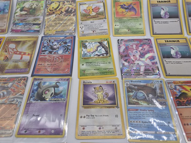 Partij pokémon verzamelkaarten bestaande uit kaarten uit diverse series (o.a. vintage) - afbeelding 8 van  9