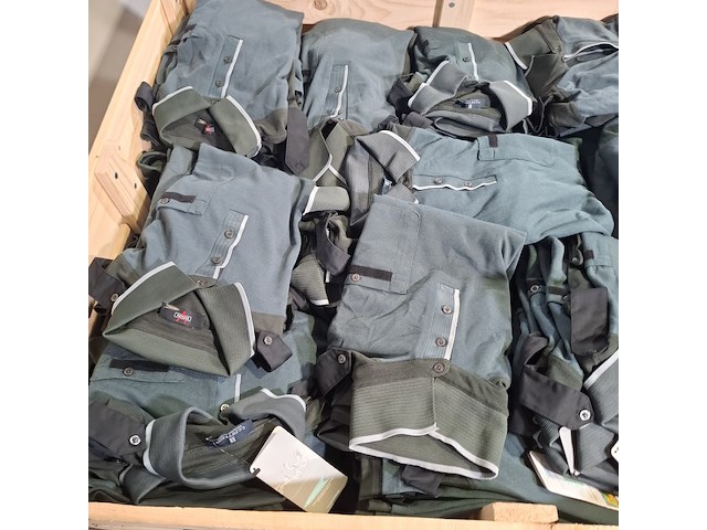 Partij polo's en truien - afbeelding 14 van  15