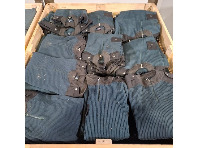 Partij polo's en truien - afbeelding 15 van  15