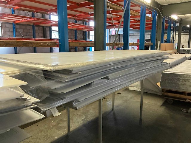 Partij polycarbonaat kanaalplaten - afbeelding 3 van  7