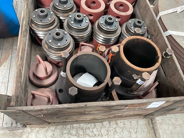 Partij pomp onderdelen "mud pump parts" - afbeelding 4 van  4