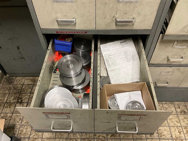 Partij ponsgereedschap en divers - afbeelding 13 van  20