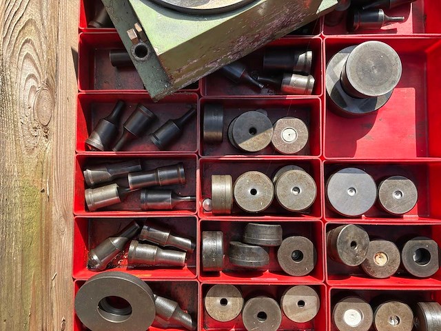 Partij ponsgereedschap - afbeelding 2 van  5