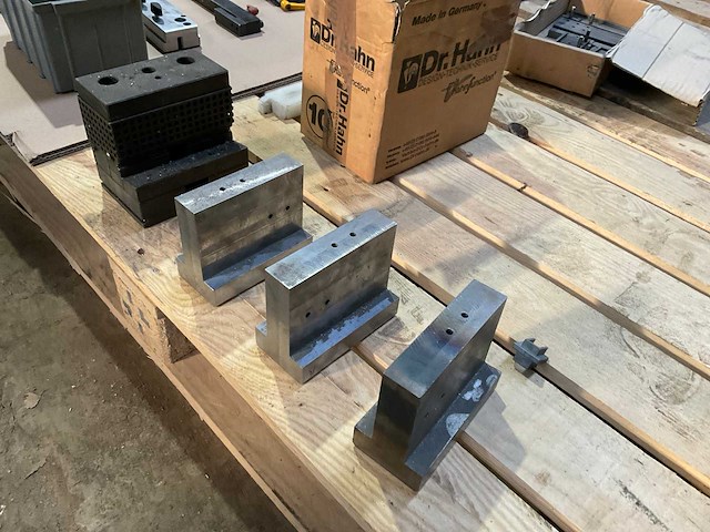 Partij ponsgereedschappen en tooling - afbeelding 13 van  16