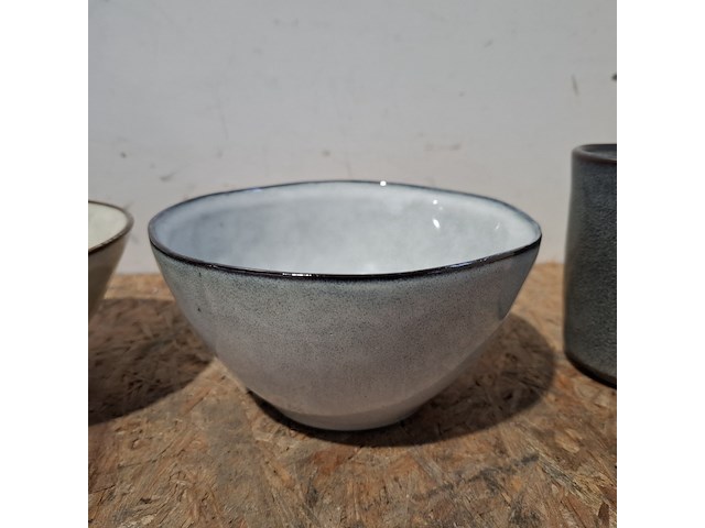 Partij porseleinen servies o.a. laura asley en dutch rosé - afbeelding 6 van  43