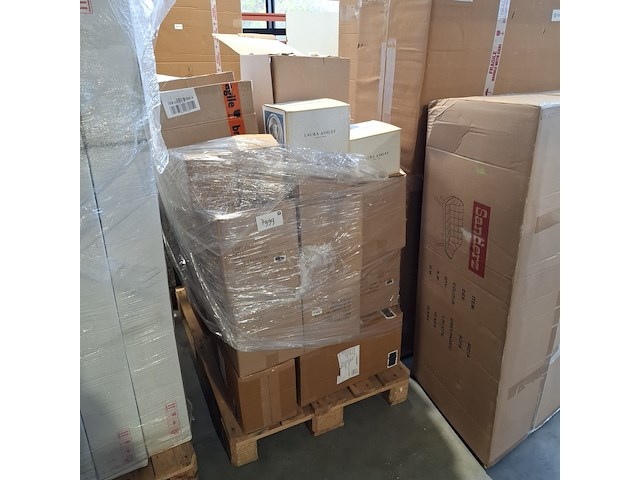 Partij porseleinen servies o.a. laura asley en dutch rosé - afbeelding 19 van  43