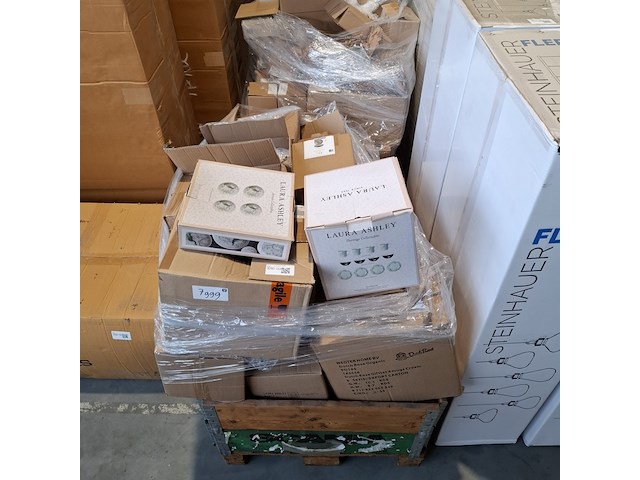 Partij porseleinen servies o.a. laura asley en dutch rosé - afbeelding 23 van  43