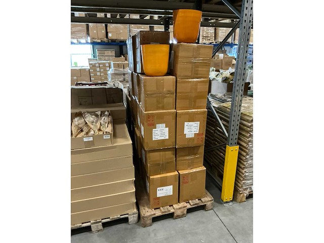 Partij pot bo metal 26cm orange planter kirk (62x) - afbeelding 4 van  5