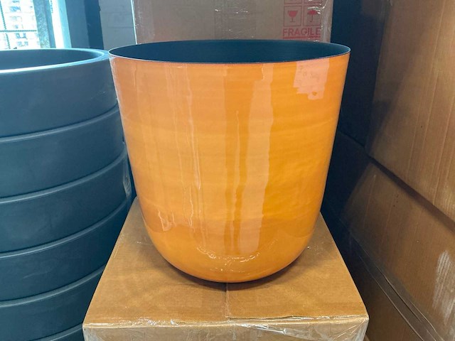 Partij pot bo metal 31cm orange planter kirk (20x) - afbeelding 1 van  5