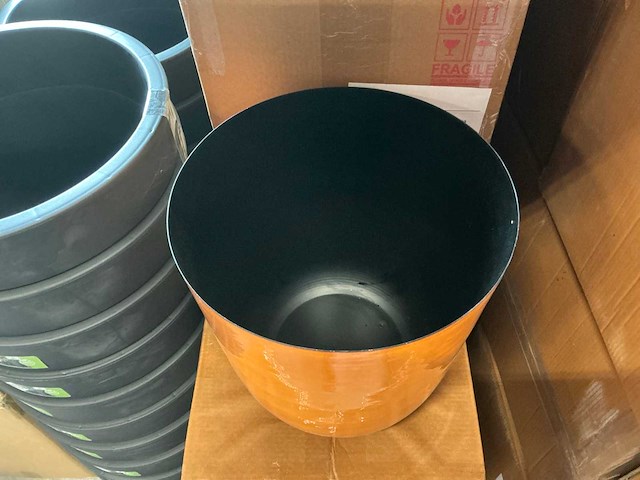 Partij pot bo metal 31cm orange planter kirk (20x) - afbeelding 3 van  5