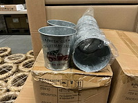 Partij pot christmas truck zinc ø10xh10cm (1360x) - afbeelding 1 van  5