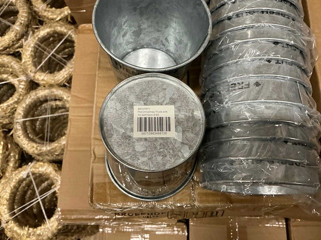 Partij pot christmas truck zinc ø10xh10cm (1360x) - afbeelding 3 van  5