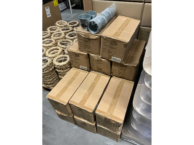 Partij pot christmas truck zinc ø10xh10cm (1360x) - afbeelding 4 van  5