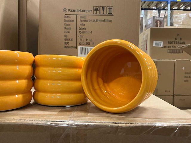 Partij pot ribbed d11,5/h8,5cm yellow dolomite (1080x) - afbeelding 2 van  5
