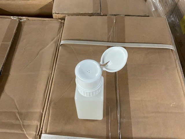 Partij potjes met pomp - afbeelding 1 van  2