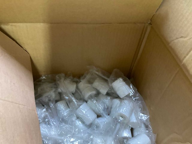 Partij potjes met pomp - afbeelding 2 van  2