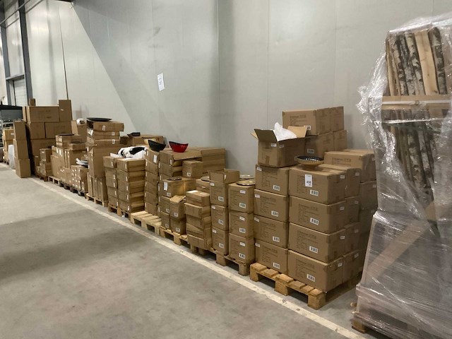 Partij potten en borden - afbeelding 1 van  19