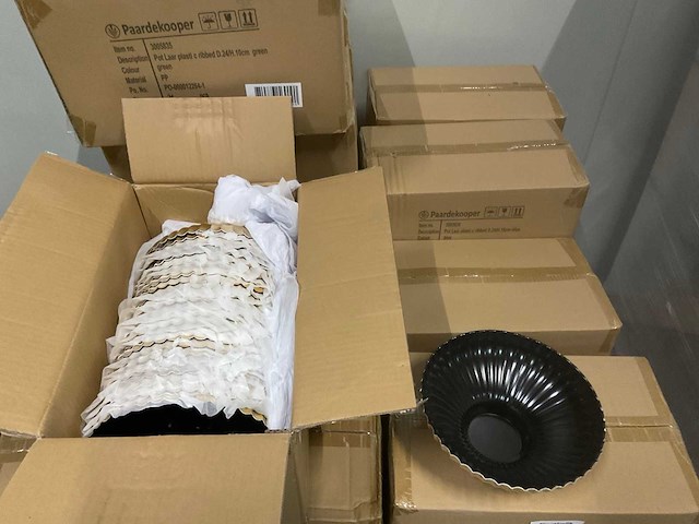 Partij potten en borden - afbeelding 12 van  19