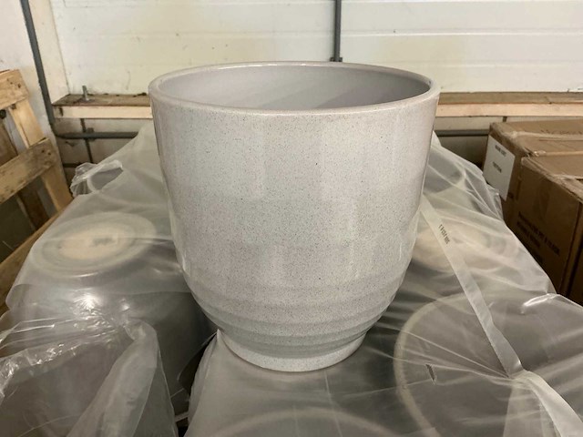 Partij potten grey stone 289 h25xø23cm (56x) - afbeelding 1 van  4