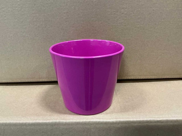 Partij potten lisa konisch glimmend fuchsia h13xd14cm (288x) - afbeelding 1 van  3