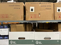 Partij potten, potgrond en decoratie - afbeelding 3 van  9