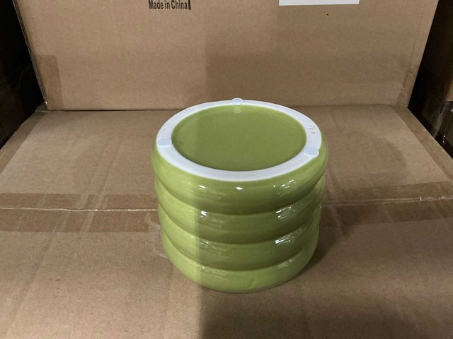 Partij potten ribbed d11,5/h8,5cm green es99/tray dolomite (900x) - afbeelding 3 van  7