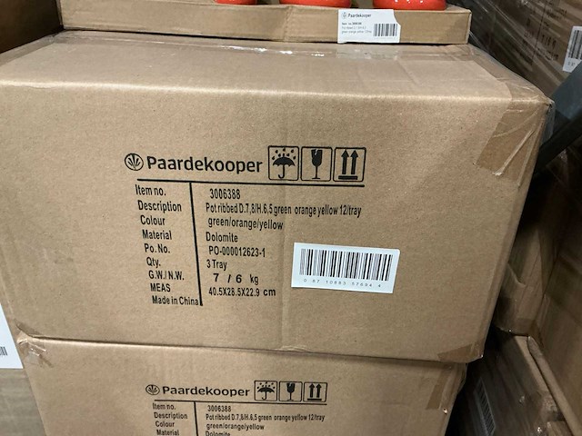 Partij potten ribbed d7,8/h6,5cm green/orange/yellow dolomite (468x) - afbeelding 6 van  6