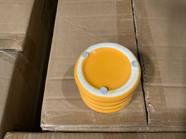 Partij potten ribbed d7,8/h6,5cm yellow es5.512/tray dolomite (864x) - afbeelding 5 van  7
