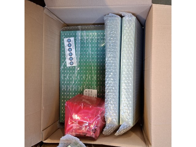 Partij printplaten en toebehoren - afbeelding 4 van  18