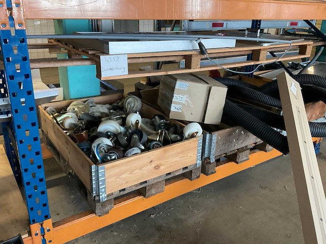 Partij proces- en installatie materialen - afbeelding 2 van  14