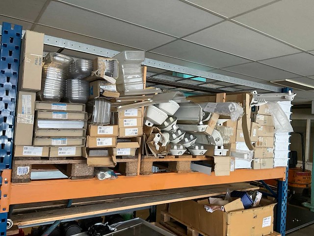 Partij proces- en installatie materialen - afbeelding 4 van  14