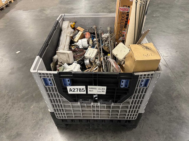 Partij procesinstrumentatie & regeltechniek + overig (322kg) - afbeelding 1 van  10