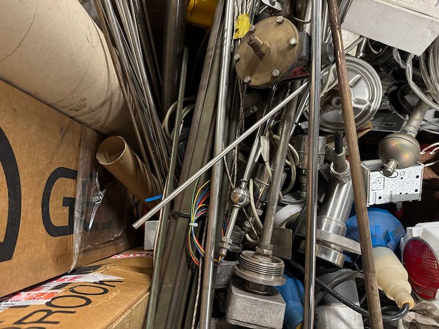 Partij procesinstrumentatie & regeltechniek + overig (322kg) - afbeelding 9 van  10