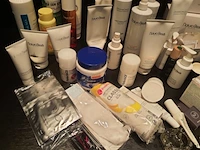 Partij professionele huidverzorgings- en cosmetische producten - afbeelding 2 van  6