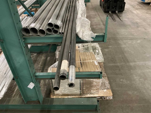 Partij profielen en buizen - afbeelding 10 van  10