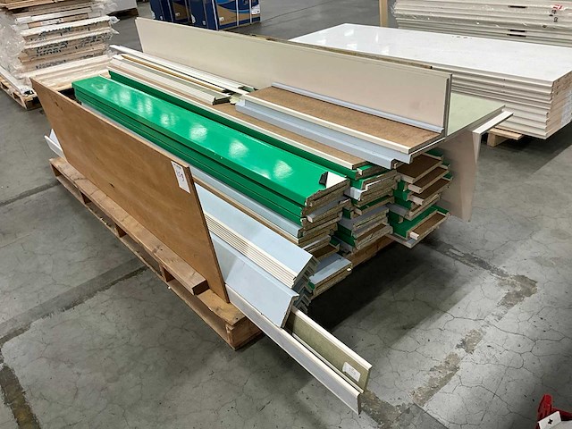 Partij profielen & mdf vensterbanken - afbeelding 1 van  5