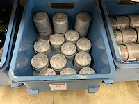 Partij propaancilindertjes in 3 kratten - afbeelding 2 van  4