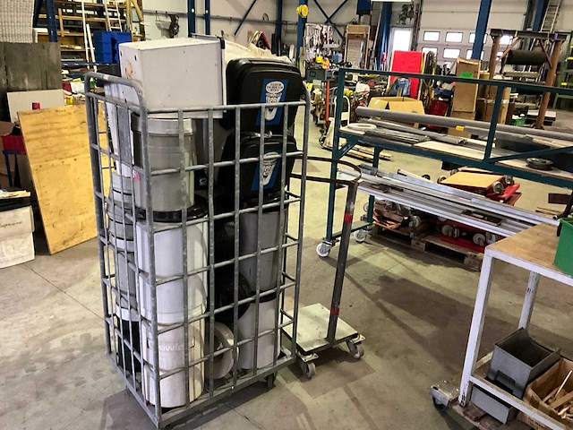 Partij prullenbakken - afbeelding 3 van  3