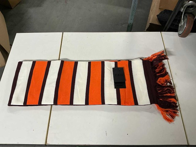 Partij puma fenty long varsity scarfs wineta (47x) - afbeelding 1 van  5