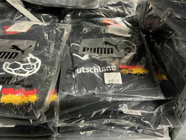 Partij puma love equals football deutschland t-shirts (39x) - afbeelding 5 van  6