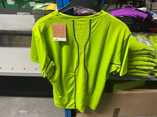 Partij puma shirts lime green (49x) - afbeelding 1 van  4