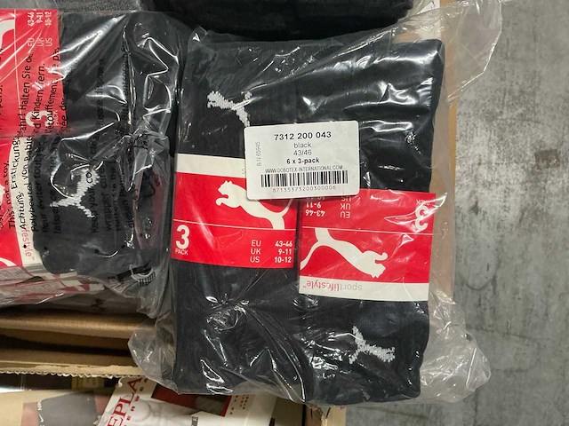Partij puma/guess/etc sokken (87x) - afbeelding 1 van  13