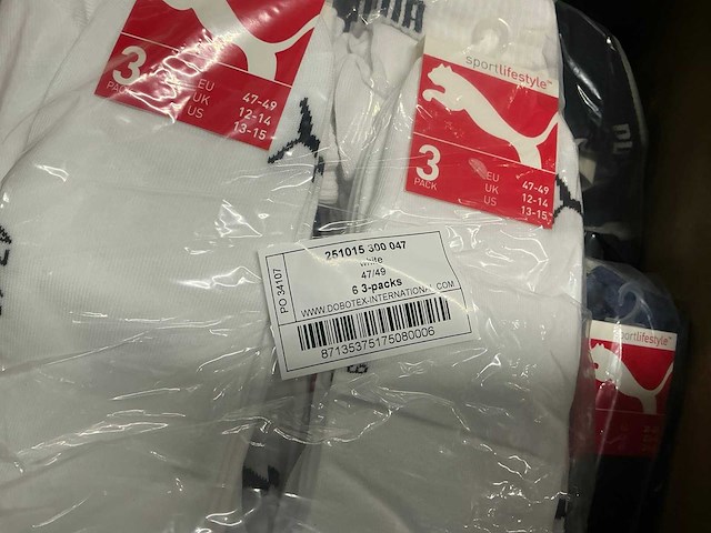 Partij puma/guess/etc sokken (87x) - afbeelding 4 van  13