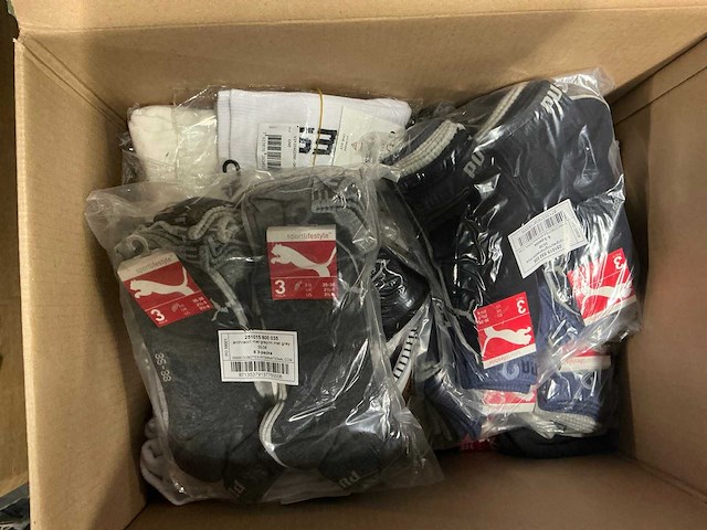 Partij puma/guess/etc sokken (87x) - afbeelding 6 van  13