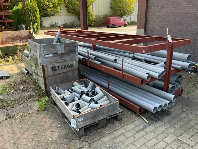 Partij pvc buis - afbeelding 1 van  6