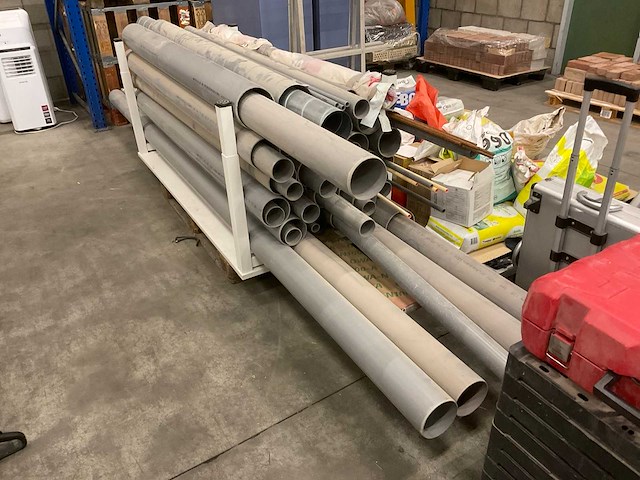 Partij pvc buizen - afbeelding 1 van  4