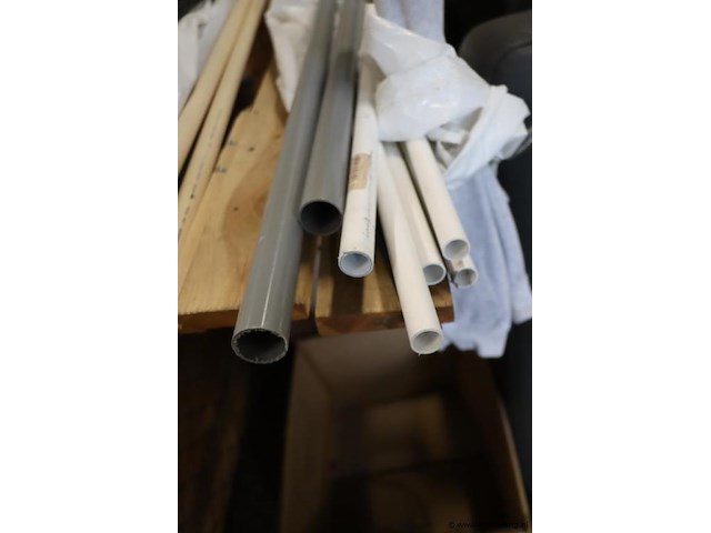Partij pvc-buizen - afbeelding 2 van  5